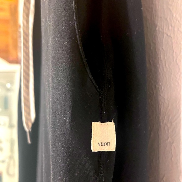 Vuori Black Performance Jogger - Picture 3 of 5